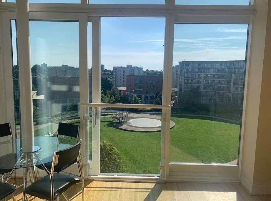 Stunning Park With Parking Apartment