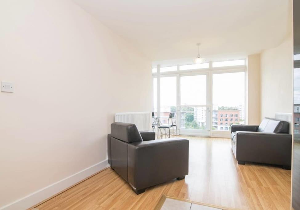 Apartment Stunning Park With Parking *